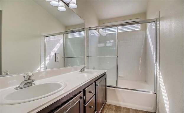 Building Photo - 4705 Crimson Leaf Dr