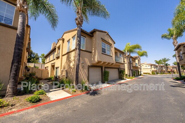 Building Photo - 6223 Avenida De Las Vistas