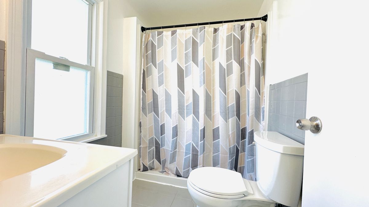 Building Photo - 465 75th St