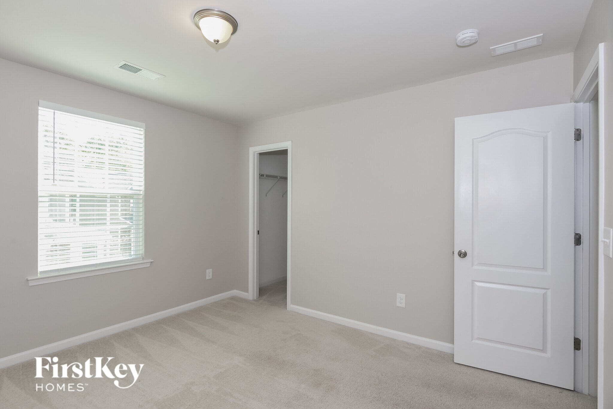 Building Photo - 16021 Pela Croix Dr