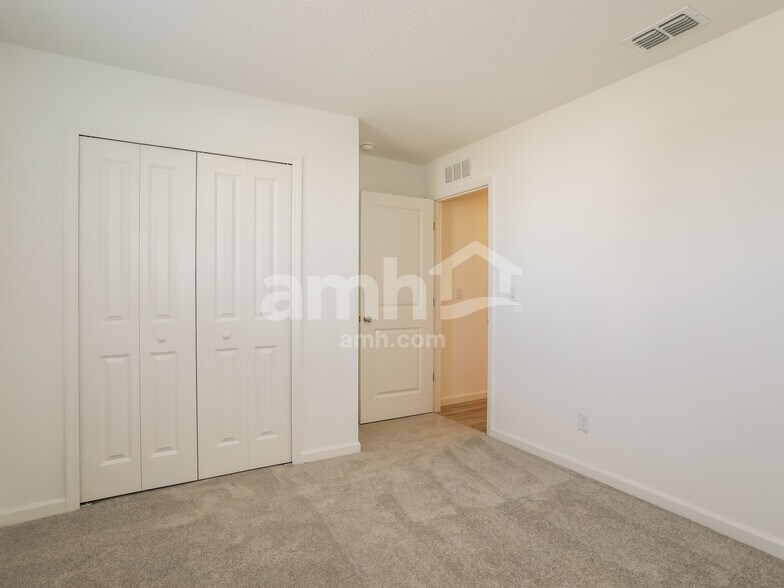 Building Photo - 2965 Grand Finale St