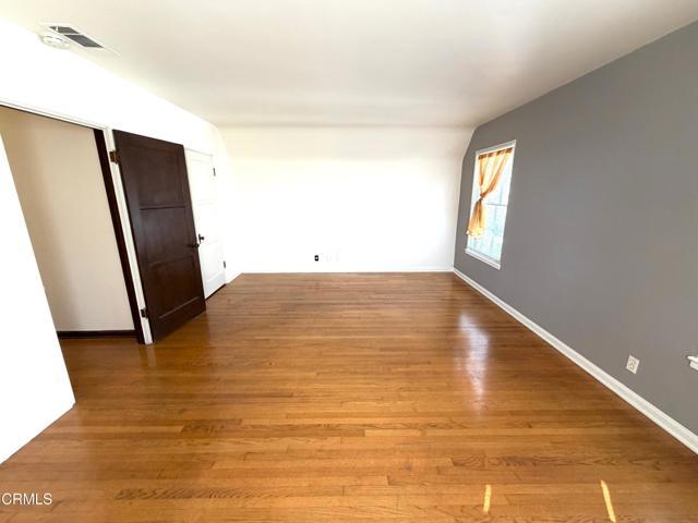 Building Photo - 1428 Oak St