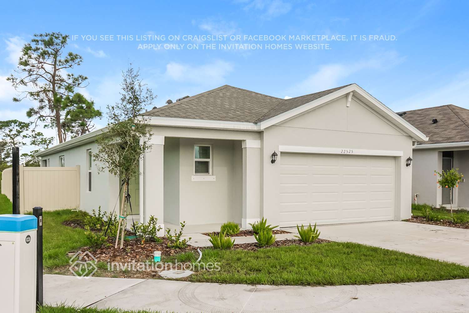 Building Photo - 22525 Hidden Palms St