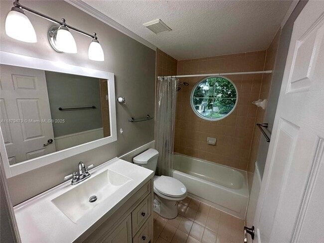 Building Photo - 2611 Regalia Way