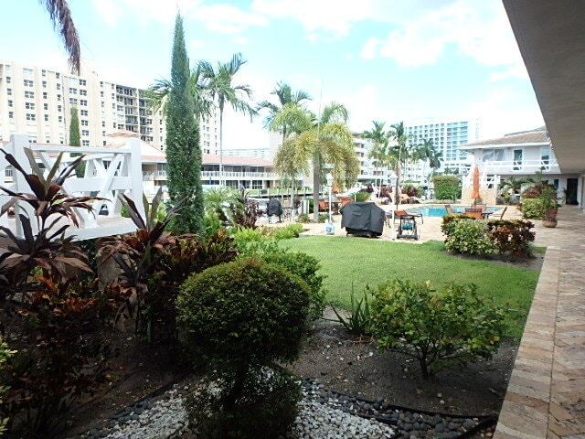 Building Photo - 2857 NE 32nd St