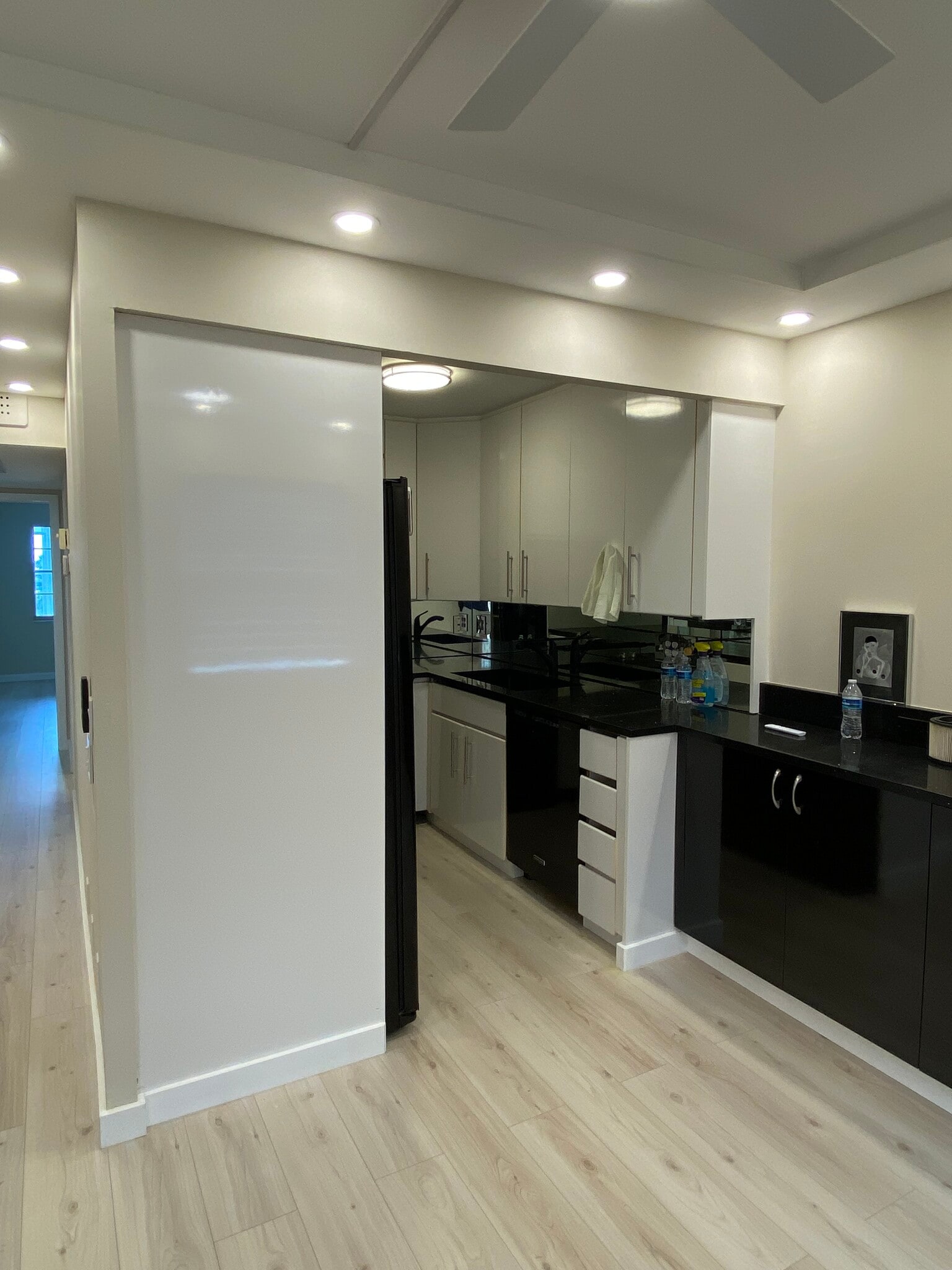 Building Photo - 4048 Exeter C