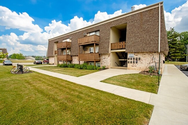 Building Photo - Studio Apartment