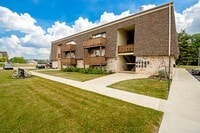 Building Photo - One Bedroom Apartment