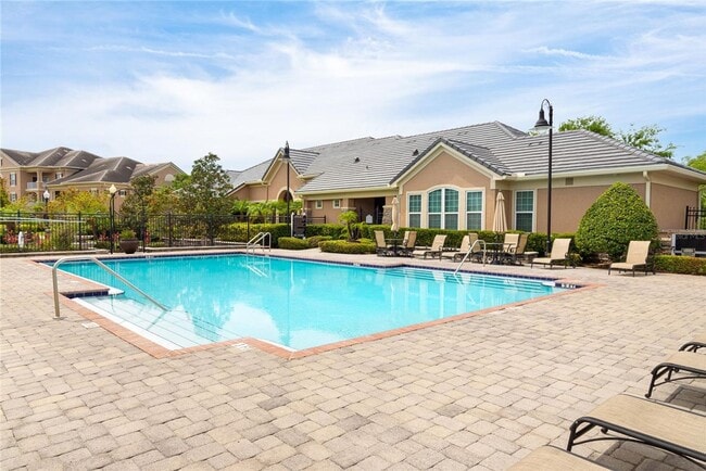 Building Photo - Beautiful 2/2 in Hunter's Creek