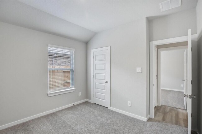 Building Photo - 3030 Marble Wy
