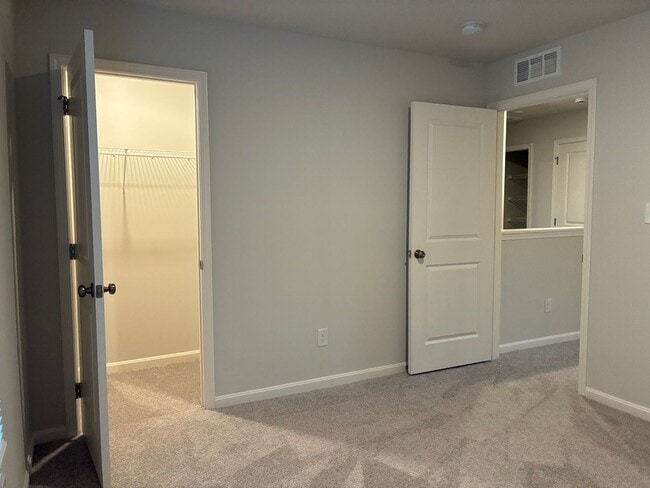 Building Photo - 105 S Osprey Ct