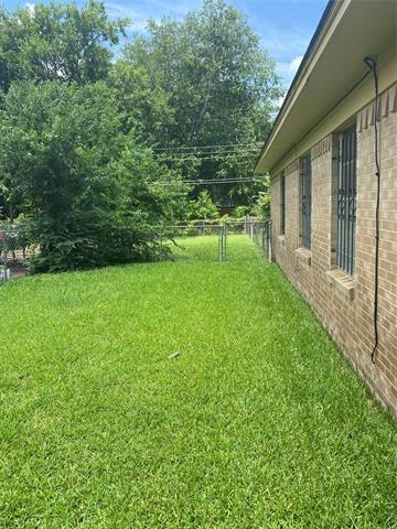 Building Photo - 215 Satinwood Dr