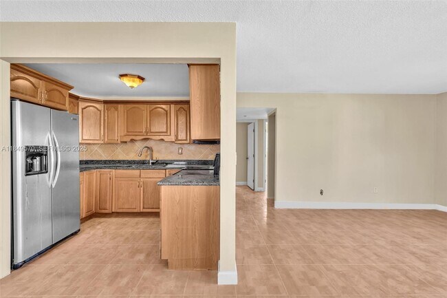 Building Photo - 3660 SW 60th Ave