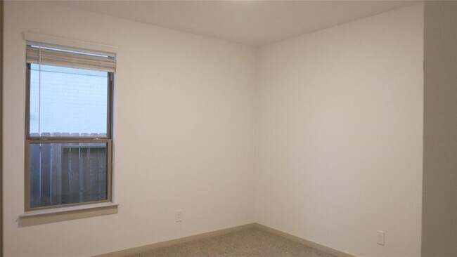 Building Photo - 29506 Red Rocks Pk Dr