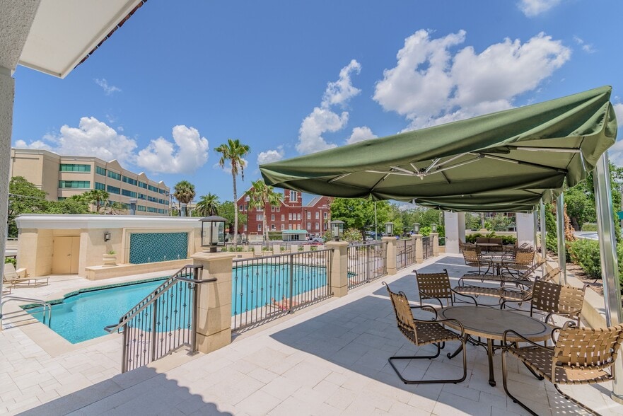 Building Photo - 345 Bayshore Blvd