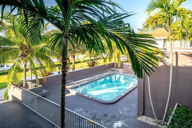 Building Photo - 1800 NW 4th Ave