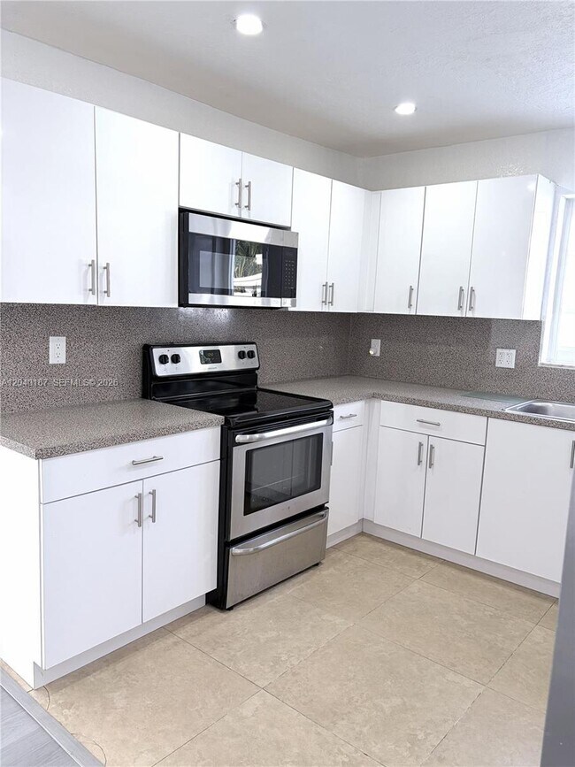 Building Photo - 14974 SW 298th Terrace