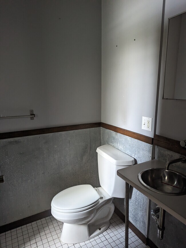 Building Photo - 744 Law St NW