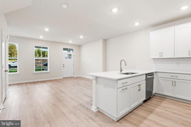 Building Photo - 808 Graphite Dr