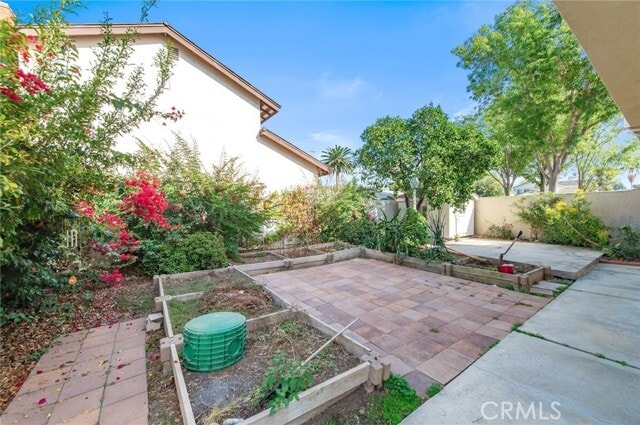 Building Photo - 14252 E Mall St