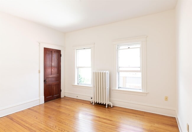 Building Photo - 7 Fletcher Pl