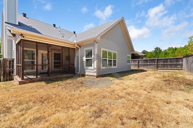Building Photo - 123 Wildcreek Blvd