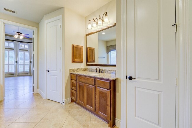 Building Photo - 27827 Patsy Pence St