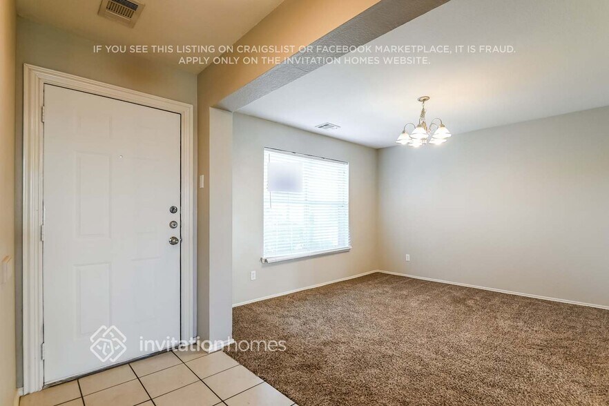 Building Photo - 504 Colt Dr