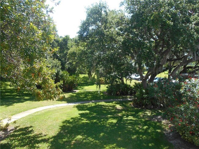 Building Photo - 420 N Bayshore Blvd