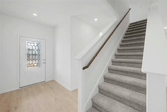 Building Photo - 385 Silent Meadow Run