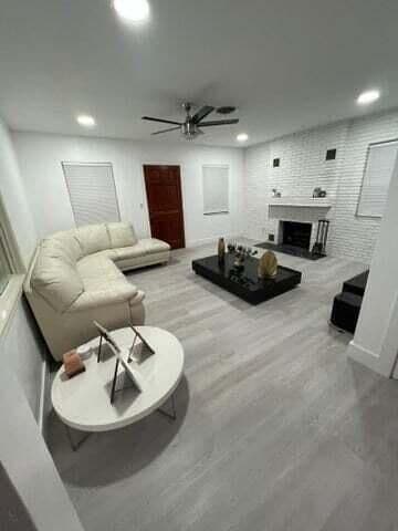 Building Photo - 291 E Boca Raton Rd