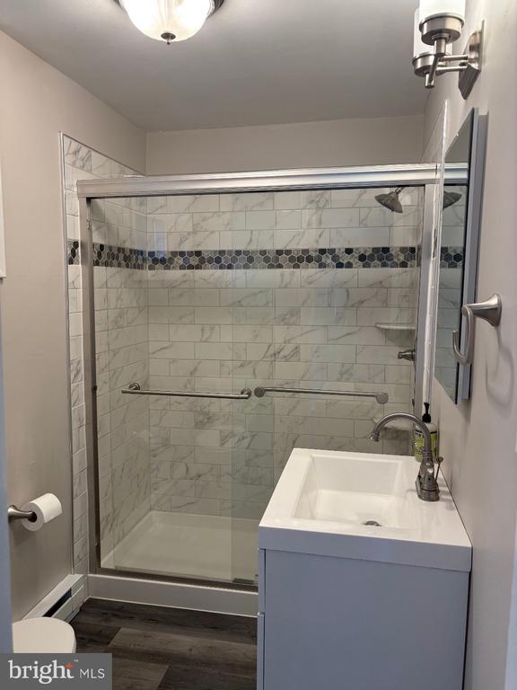 Primary Photo - 147 S Main St