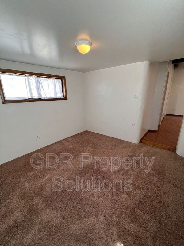 Building Photo - 305 Wilshire Dr SW