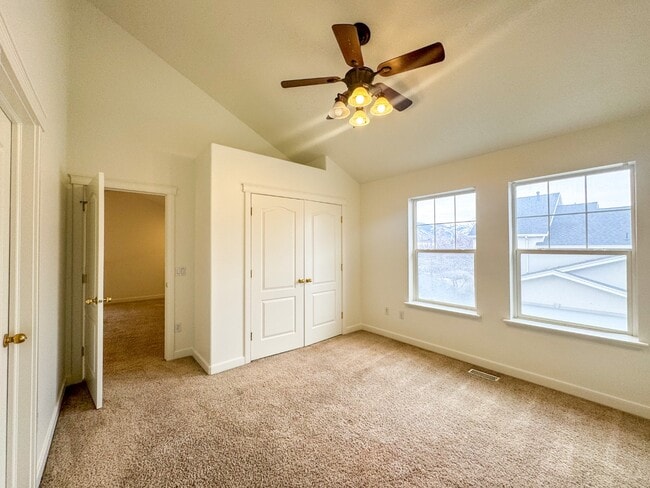 Building Photo - 1040 N 130 W