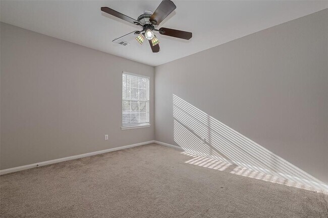 Building Photo - 21831 Manitou Falls Ln