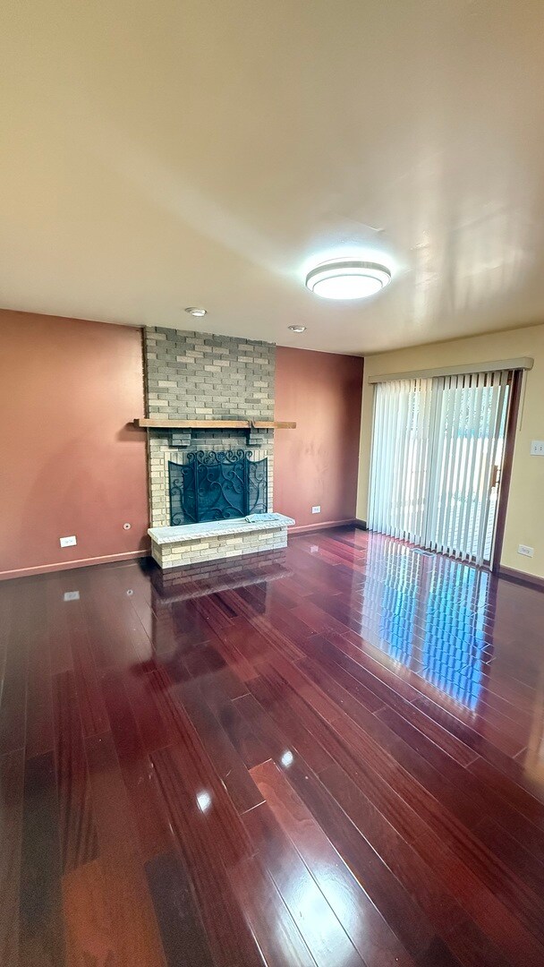 Building Photo - 14631 Knox Ave