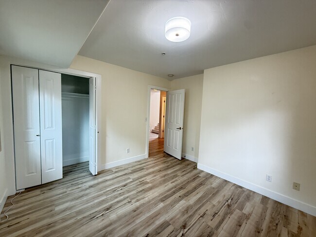 Building Photo - 7439 Brook Hollow Loop Rd
