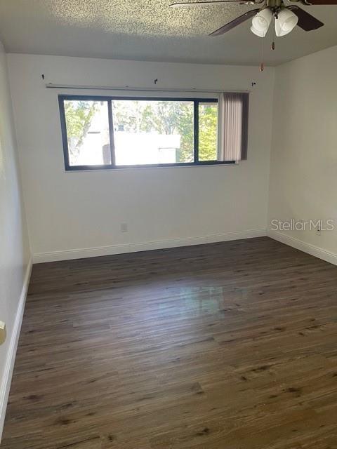 Building Photo - 3223 Fox Chase Cir