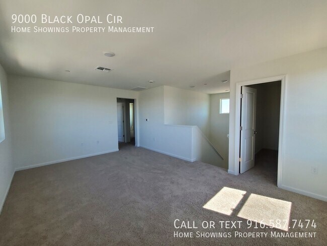 Building Photo - 9000 Black Opal Cir