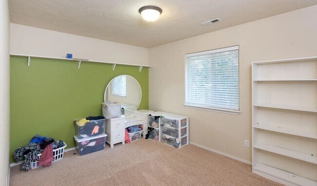 Building Photo - Spacious 4-Bedroom Home in Coeur d’Alene