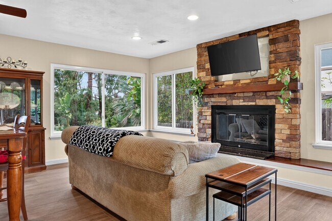 Building Photo - 13660 Acorn Patch Ln
