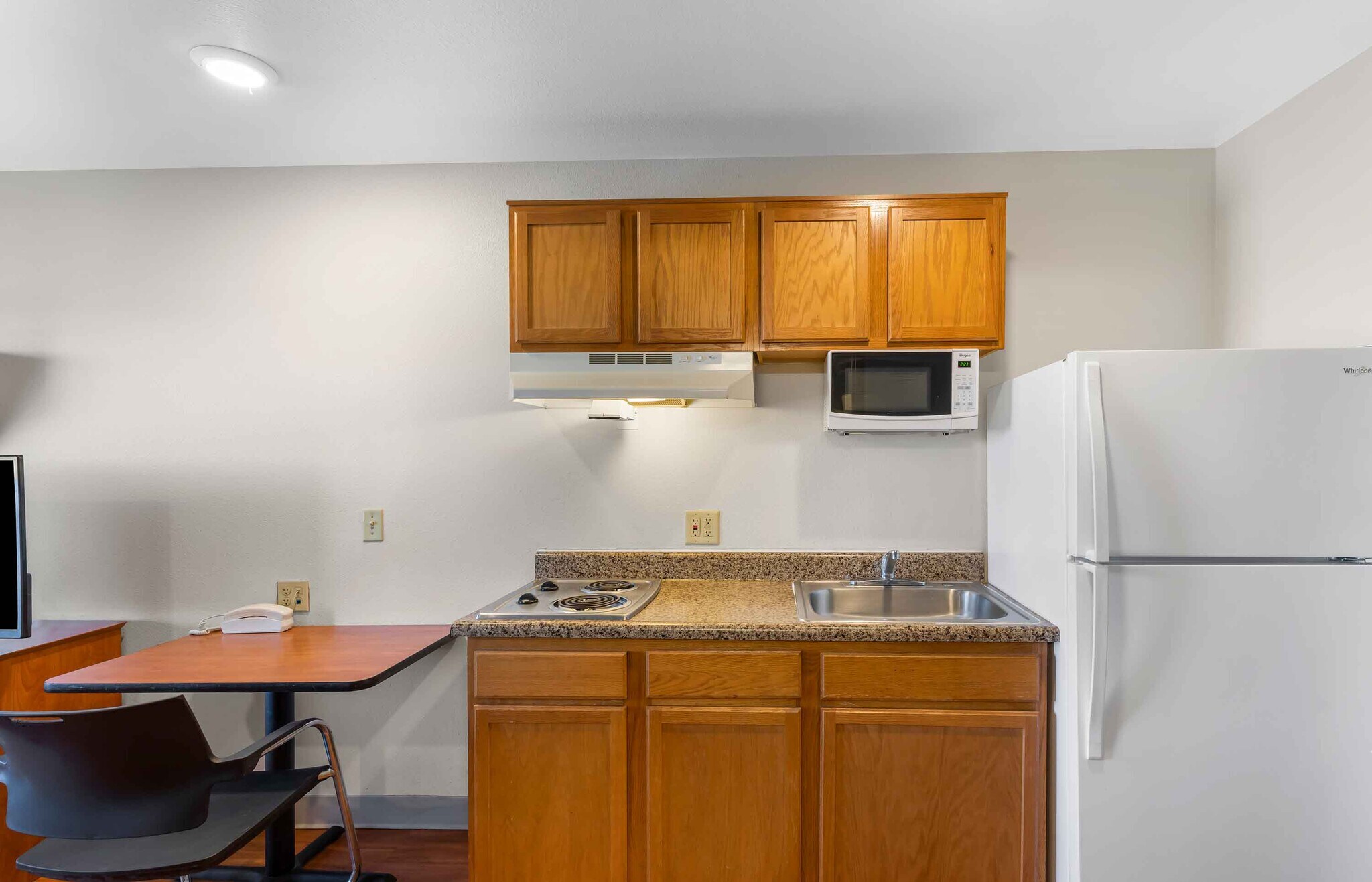 Building Photo - Furnished Studio-Denver - Aurora