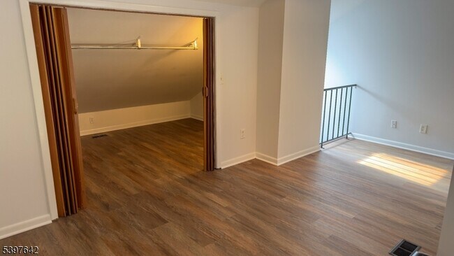 Building Photo - 1 Snowbird Ct