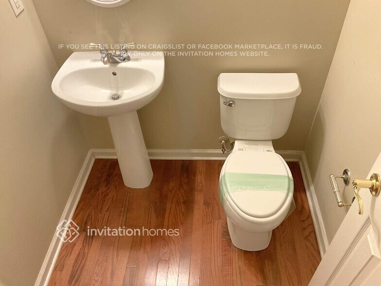 Building Photo - 704 Nightwind Way