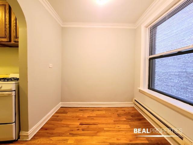 Building Photo - 1 bedroom in CHICAGO IL 60657