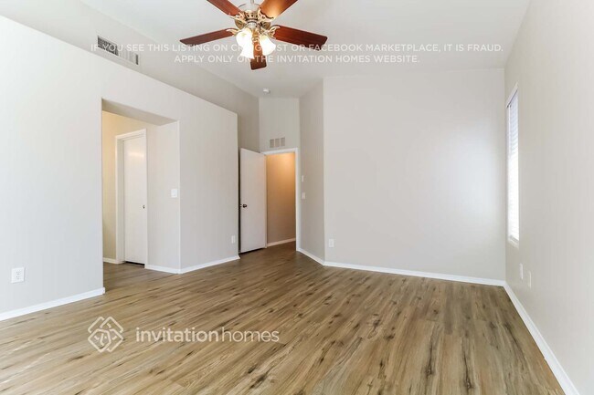 Building Photo - 9327 W Gold Dust Ave