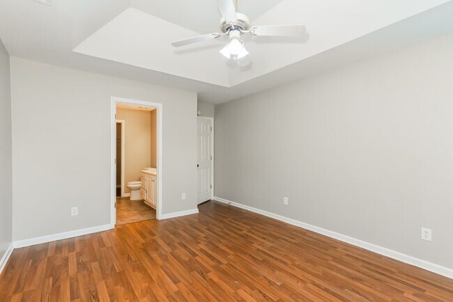 Building Photo - 35 N Greenfield Cir