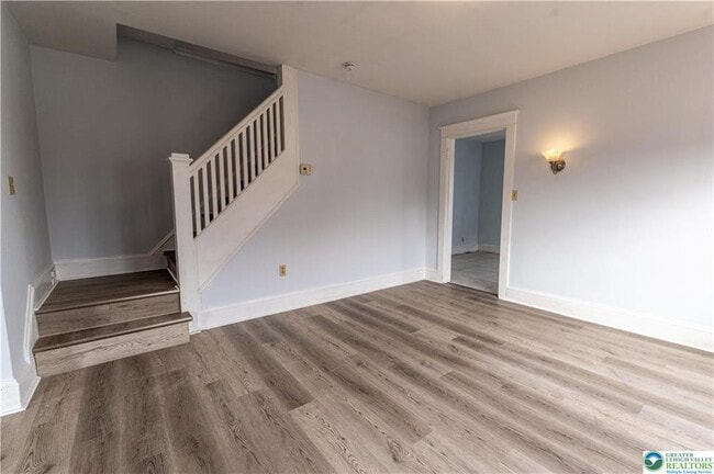 Building Photo - 2001 Ferry St