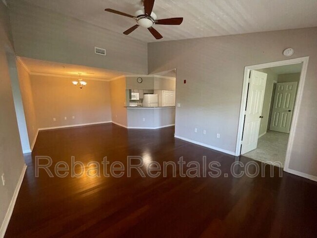 Building Photo - 7800 Point Meadows Dr