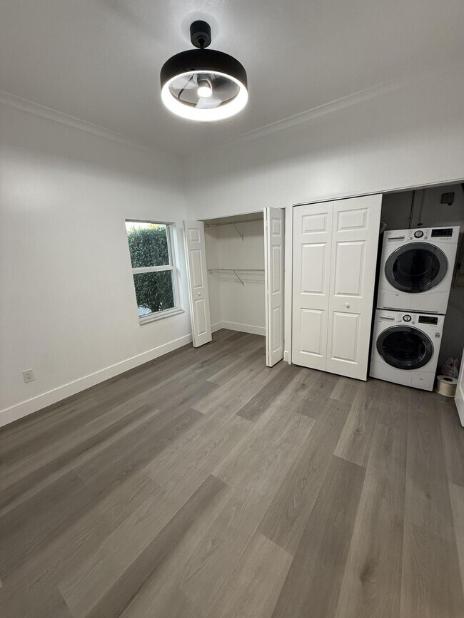 Building Photo - 11865 Ellison Wilson Rd